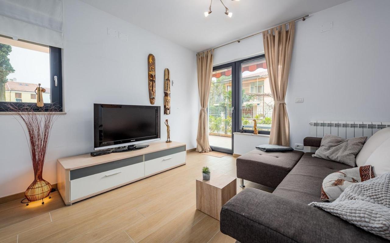 Punta Mary House With Apartment อูมัค ภายนอก รูปภาพ
